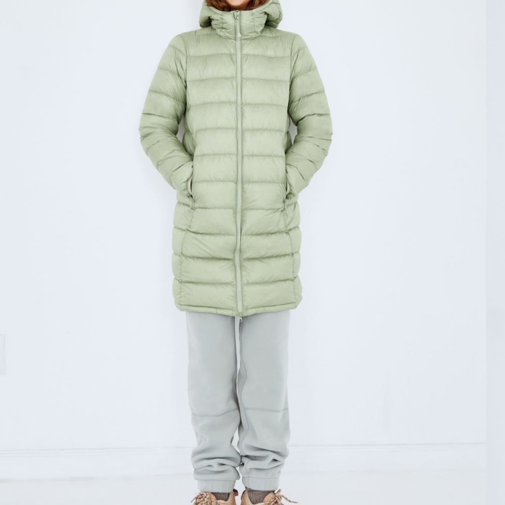 Aritzia NWT- The Little Puff Long